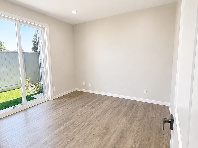 465 Cork Harbour Cir #C — Photo 7