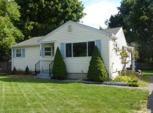 138 Line St, Easthampton, MA 01027