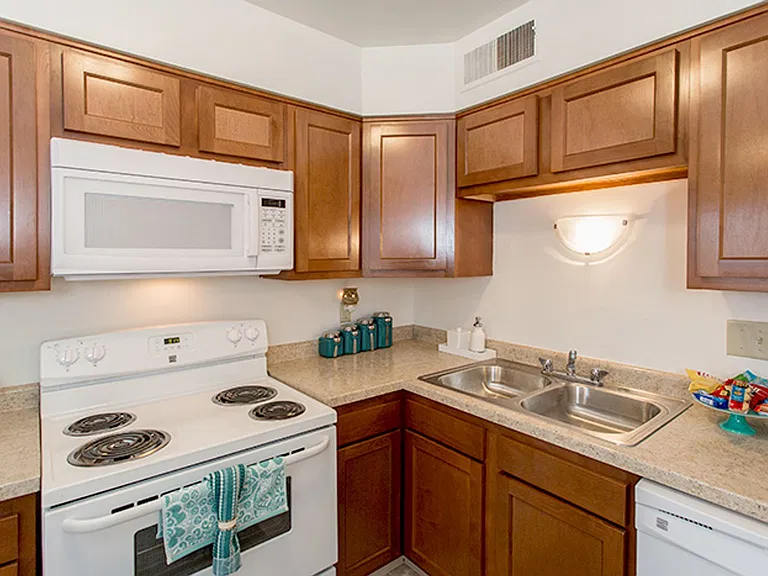 Fox Village Apartment Homes — Photo 35
