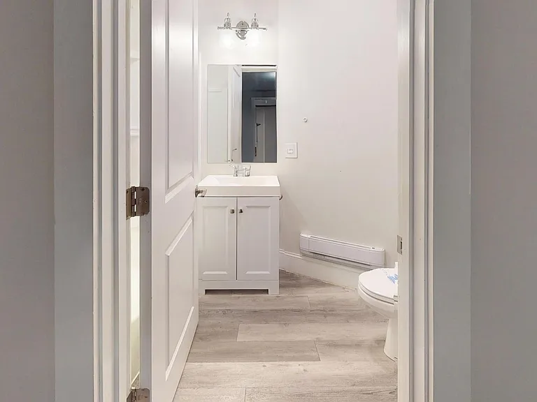 108 Meridian St #1 — Photo 9