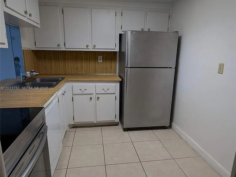 16751 NE 9th Ave #408 — Photo 5