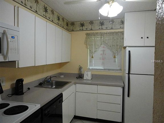 4th image of 845 S Gulfview Blvd APT 108