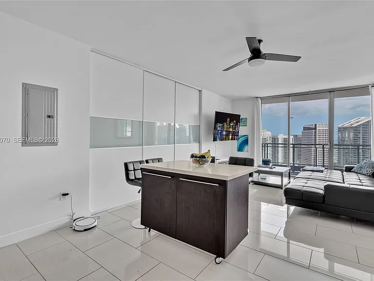90 SW 3rd St #4403 — Photo 5