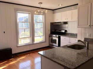 22 Jackson Ter #2E, Newton, MA 02458