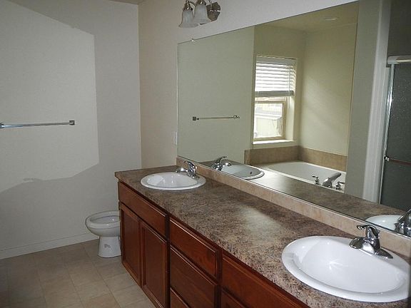5th image of 3728 NW 121st Cir