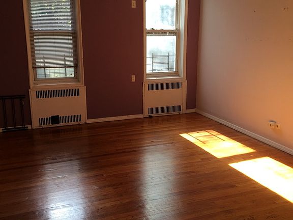 3rd image of 11420 Queens Blvd #A7