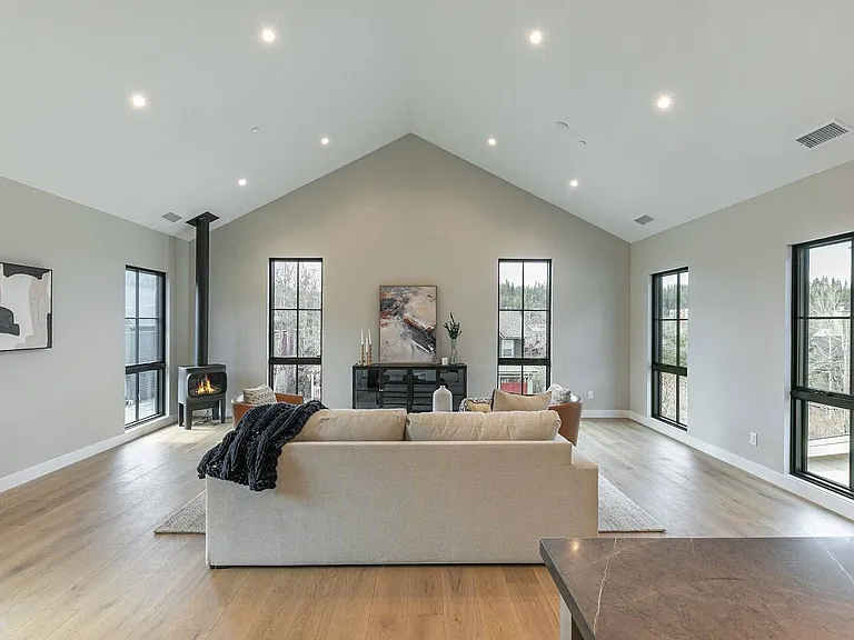 10085 SE River St — Photo 6