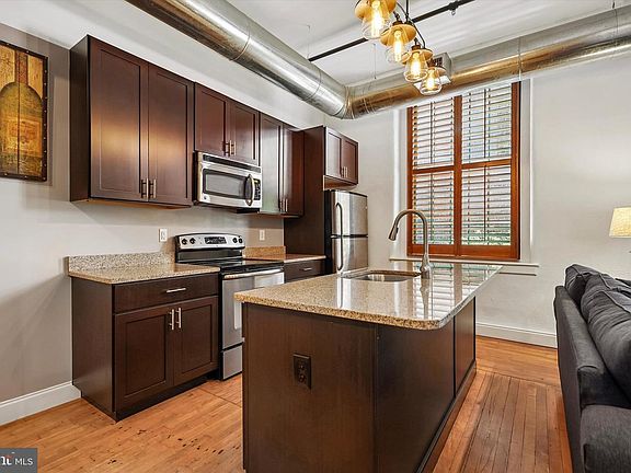 3rd image of 200 Lincoln Ave Suite 111