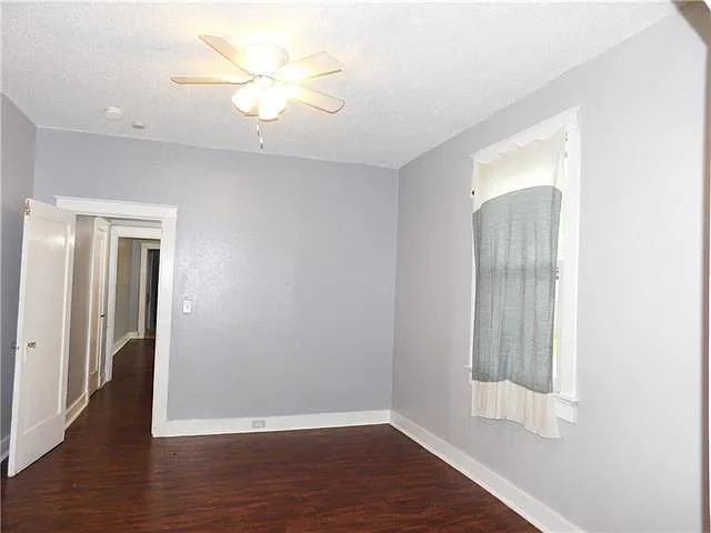 1342 Alvar St — Photo 4