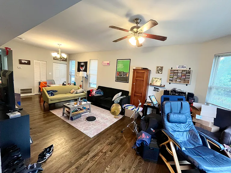 3435 W McLean Ave #1F — Photo 3