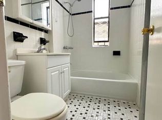 118 Post Ave APT 4, New York, NY 10034