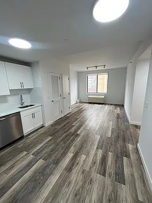 Rented by Maidman Realty Group LL | media 63