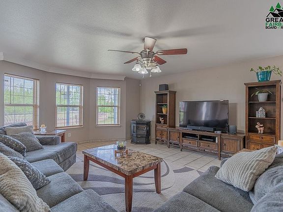 4th image of 2250 Armorica Dr
