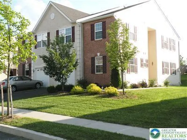 3751 Knight Dr, Macungie, PA 18062
