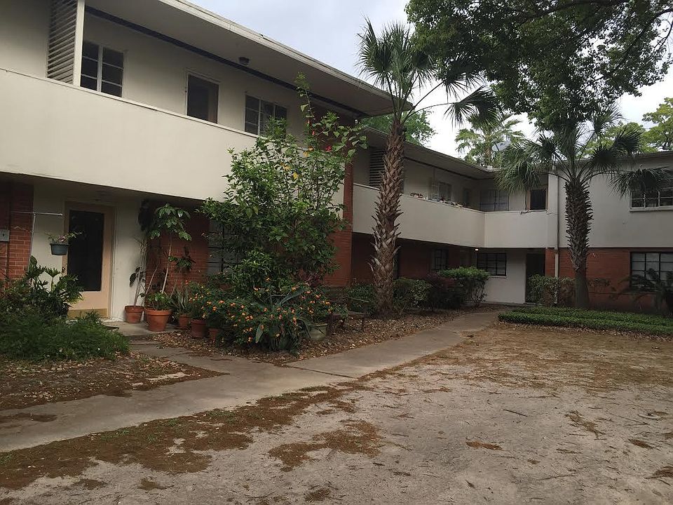 1st image of 520 Lovett Blvd Unit 1E