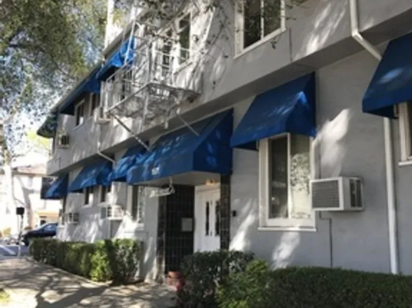 1204 P & 1601 12th St - The State House Apartments