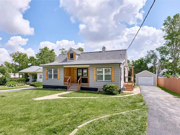 9429 Holtwood Rd, Saint Louis, MO 63114