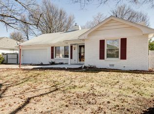 2171 E Montclair St, Springfield, MO 65804