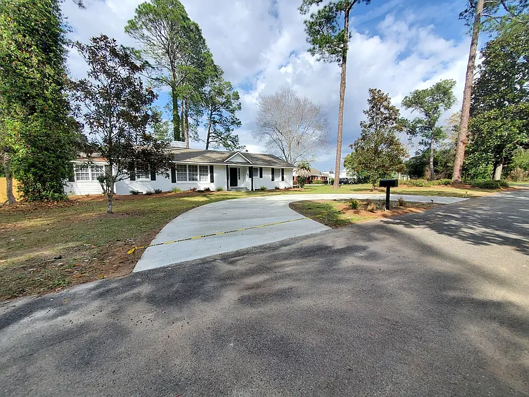 308 Highland Pl — Photo 3