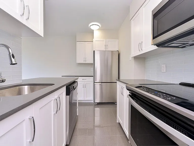 628 Dallas Rd #105 — Photo 30