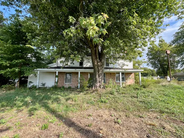 215 W Main St, Sheldon, IL 60966