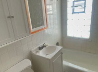 133 S 76th St APT 1, Milwaukee, WI 53214