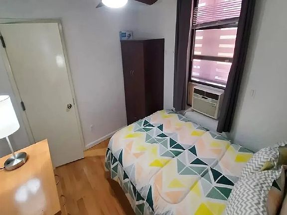 5th image of 340 Amsterdam Ave #409