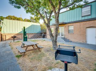 307 & 311 E 31st St #101, Austin, TX 78705