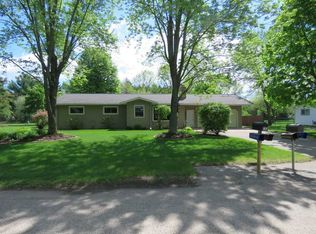 133 Ridgewood Dr, Stevens Point, WI 54482