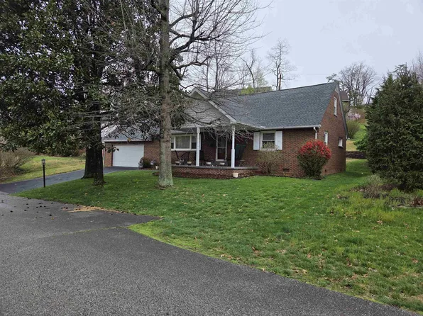 5646 Glen Carla Dr, Huntington, WV 25705