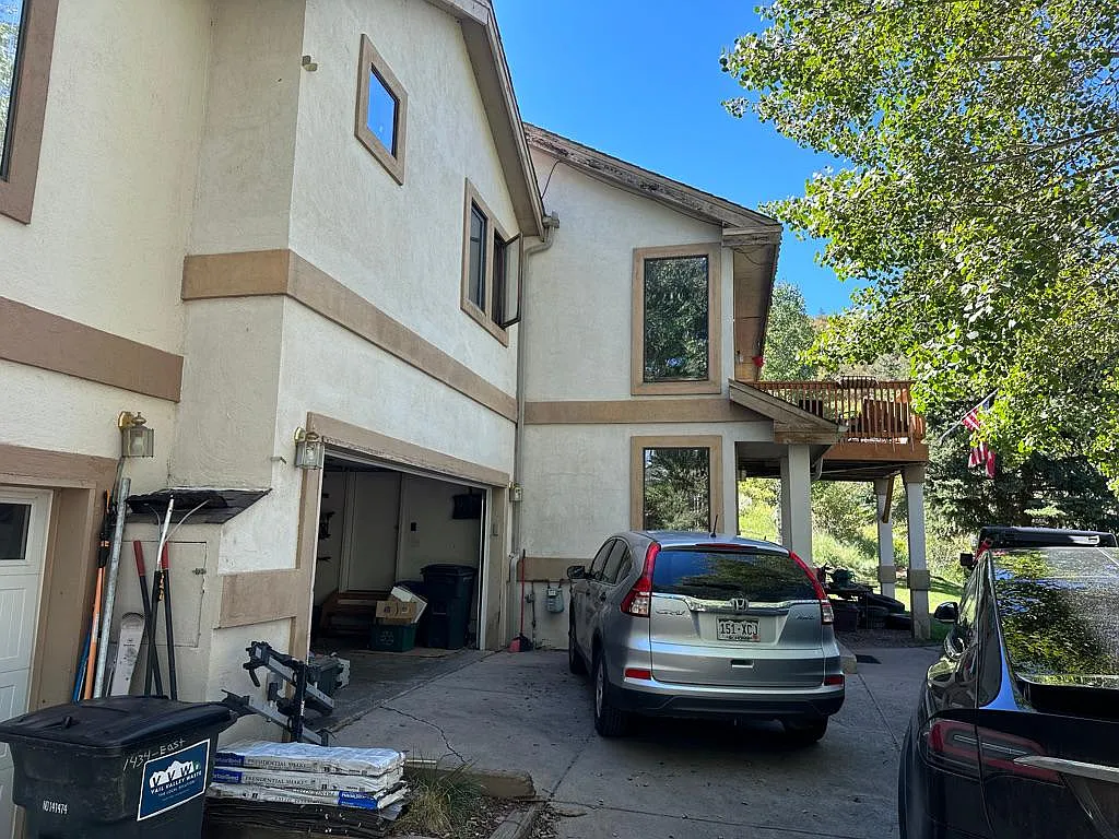 4 bed, 3.5 bath, 2000 sqft, $5,750 — Photo 2