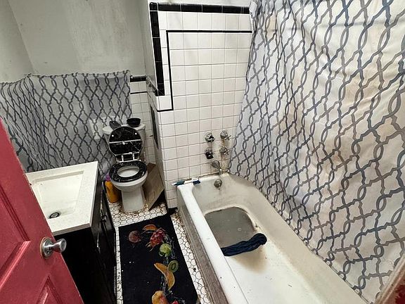 5th image of 5819 Belair Rd