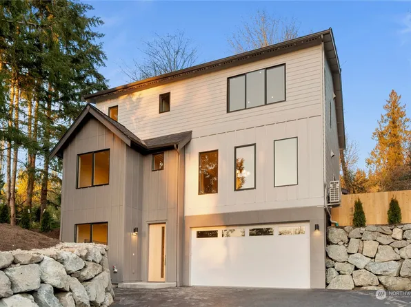 19744 35th Avenue NE, Lake Forest Park, WA 98155