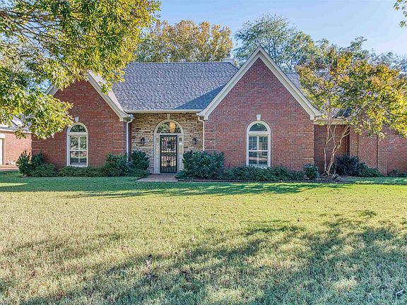 2nd image of 8795 S Poplar Lake Dr