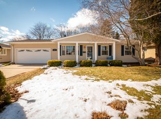 1011 N Stanford St, Port Washington, WI