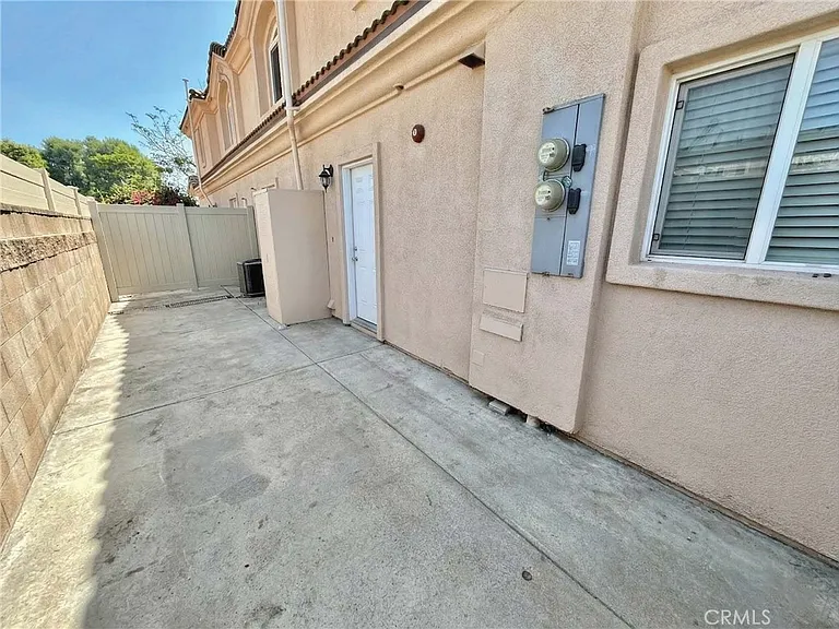 930 S Charlotte Ave #A — Photo 15