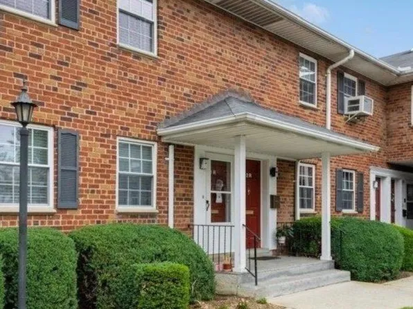 2549 JERUSALEM Avenue #2R, North Bellmore, NY 11710