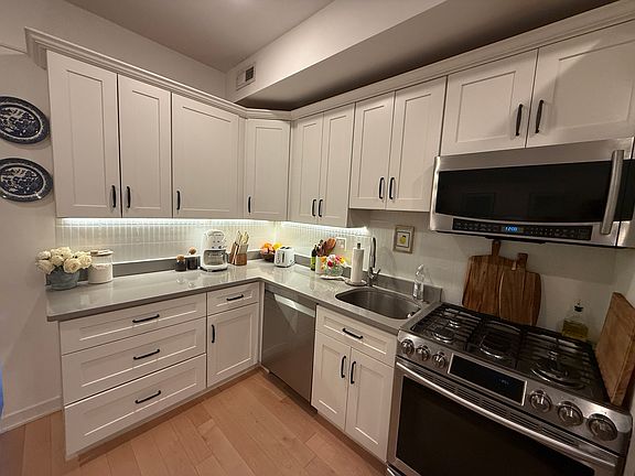 4th image of 966 N Marshall St APT C