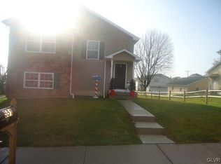 551 Mauch Chunk St, Nazareth Boro, PA 18064