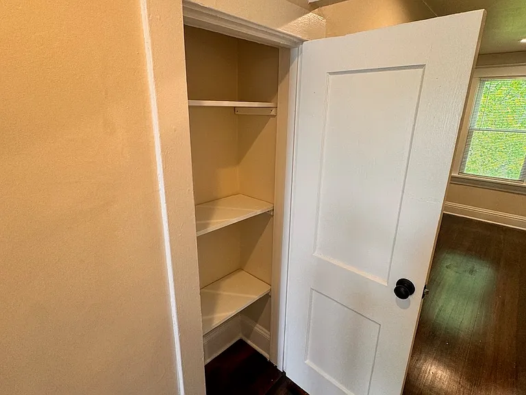 15745 Drexel Ave — Photo 7
