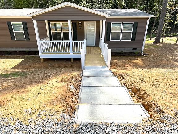 4th image of 272 Wood Ln