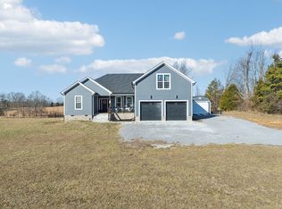 437B Nubia Rd, Westmoreland, TN 37186