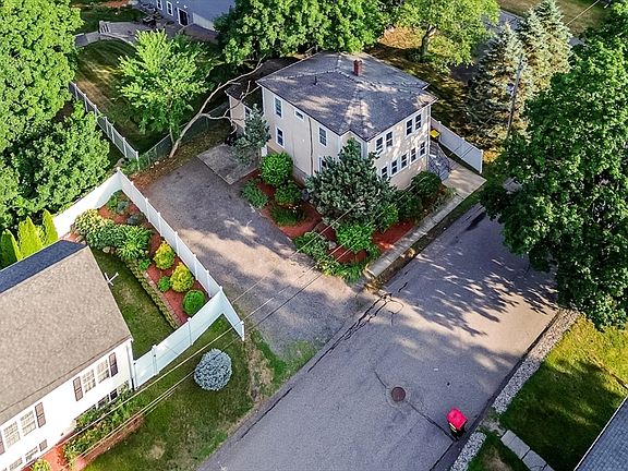5th image of 75 Hammond St