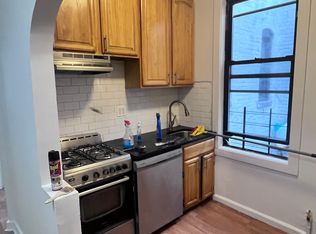 25-27 Steinway St #3R, Astoria, NY 11103