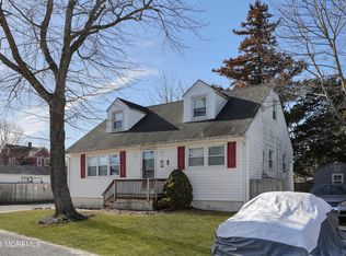7 Ridgeway St, Barnegat, NJ 08005
