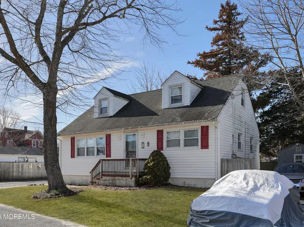 7 Ridgeway Street, Barnegat, NJ 08005
