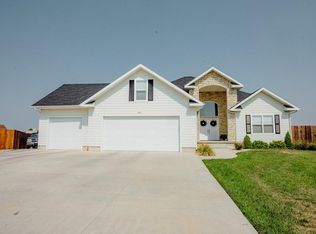 4517 Vista Dr, Hays, KS 67601