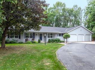 1303 Harbor Lights Rd, Suamico, WI 54173