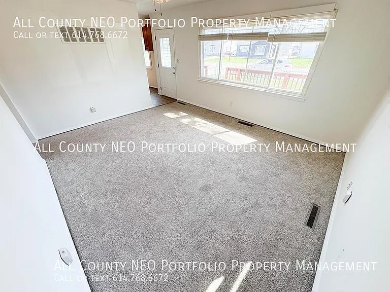 1748 Ward Rd — Photo 5