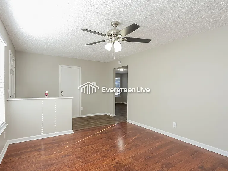 2243 Thiervy Dr — Photo 11